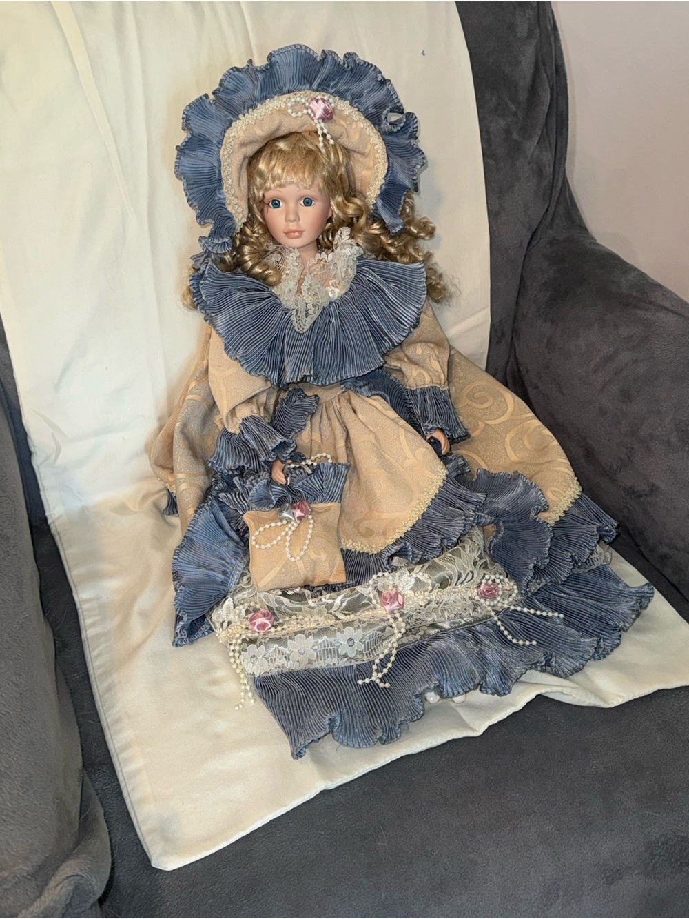 Vintage Victorian-Style Porcelain Doll!